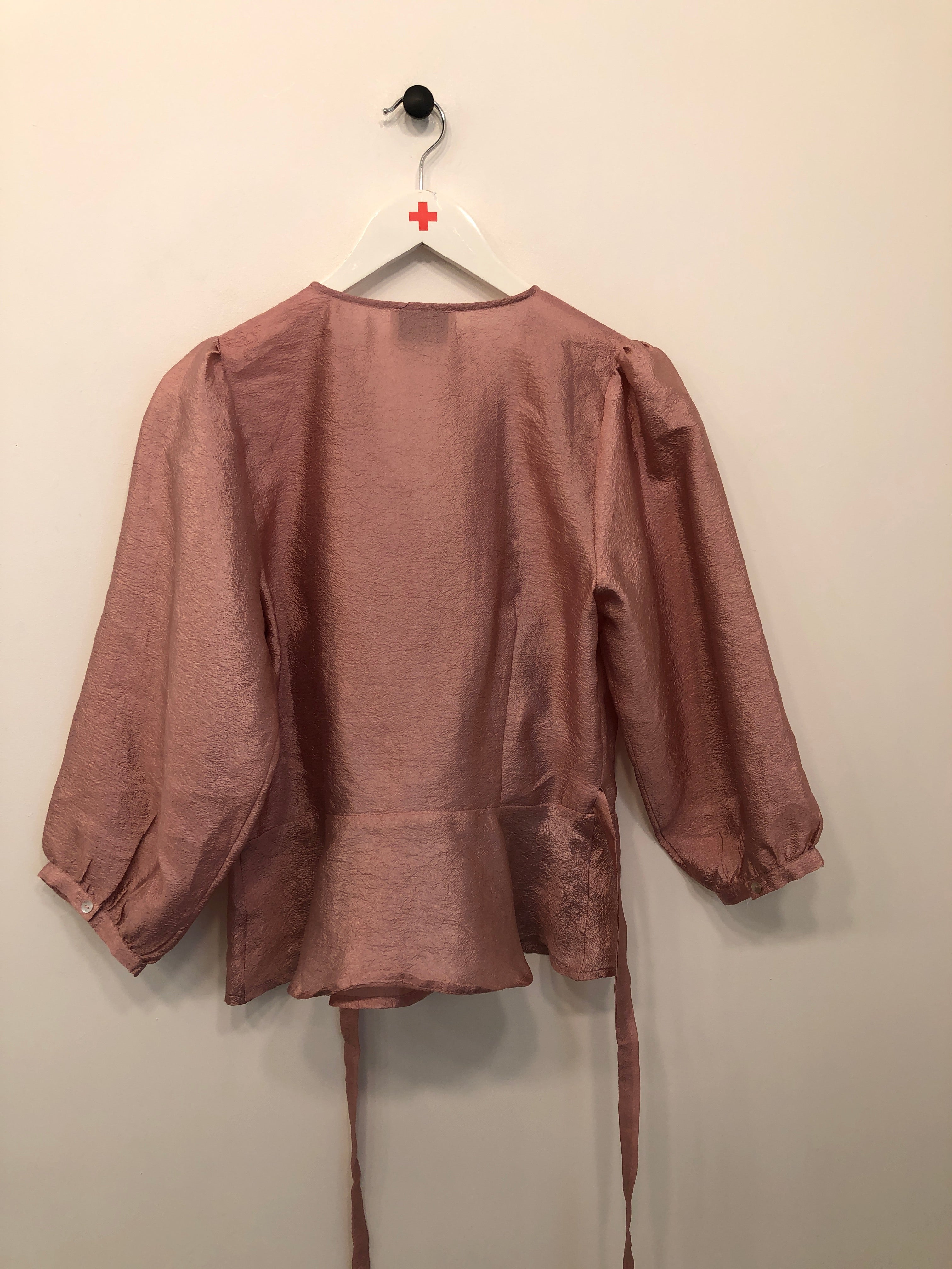 Neo Noir Bluse